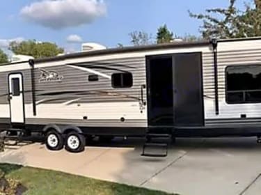 2018 Jayco Jay Flight Travel trailer rental in Hartford, OH