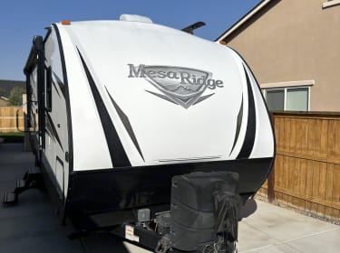 2019 Highland Ridge RV Mesa Ridge Lite Travel trailer rental in Reno, NV