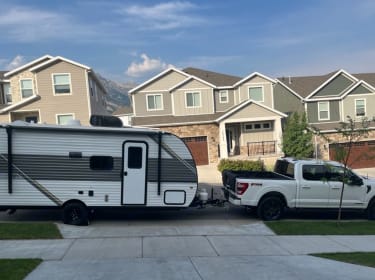 2025 Highland Ridge Open Range Travel trailer rental in Draper, UT