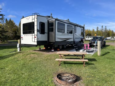 2023 Keystone RV Sprinter Fifth-wheel rental in Mayer, MN