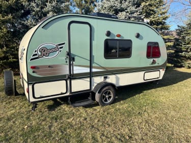 2016 R-Pod M-180 Travel trailer rental in Fremont, WI