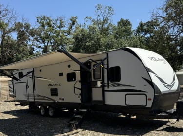 2020 Crossroads RV Volante Travel trailer rental in Modesto, CA