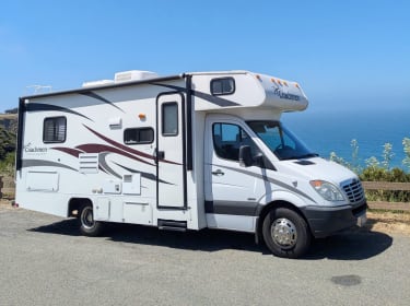 2010 coachman Freelander Class C rental in Rohnert Park, CA