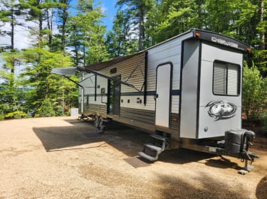 2019 forest river cherokee 39ca Travel trailer rental in Strafford, NH