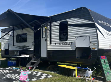 2021 Keystone RV Hideout Travel trailer rental in Welland, ON