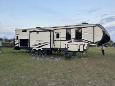 2018 Forest River Sandpiper Fifth-wheel rental in Stockton, NJ