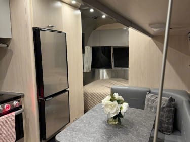 2022 Airstream Flying Cloud Travel trailer rental in Los Angeles, CA