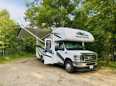 2022 Thor Four Winds Class C rental in Aurora, ON