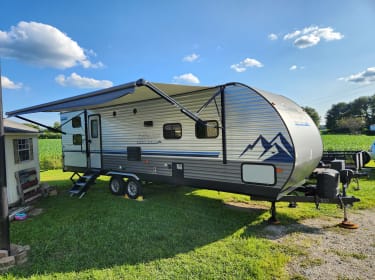 2020 Forest River Coachmen Catalina Summit Travel trailer rental in Greenwood, DE