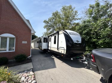 2018 Cruiser RV Radiance Ultra Lite Travel trailer rental in Lockport, IL