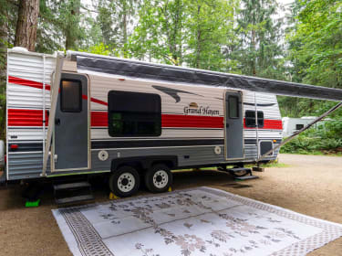 2008 Grand Haven Grand Haven Trailer Travel trailer rental in Campbell River, BC