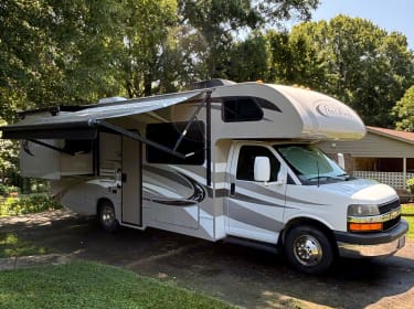 2014 Thor Four Winds Class C rental in Salisbury, NC