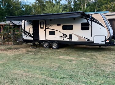 2018 Grand Design Imagine Travel trailer rental in Claremore, OK