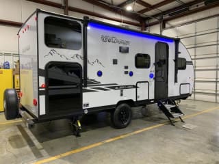 Quick Access, Extra storage, several windows. . Forest River Wolf Pup 2021