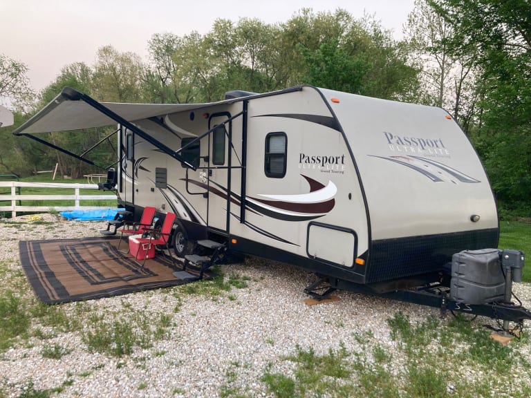 2015 Keystone RV Passport Grand Touring Travel trailer Rental in