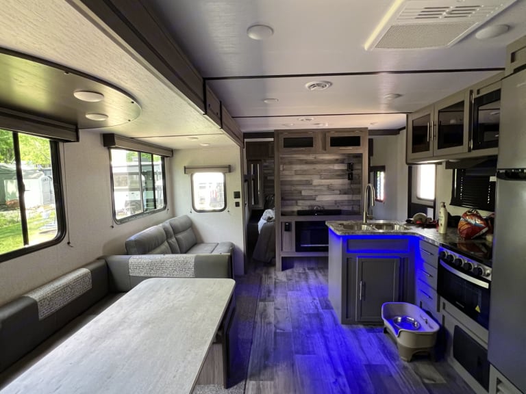 2022 Crossroads RV Volante Travel trailer Rental in Lorain, OH Outdoorsy