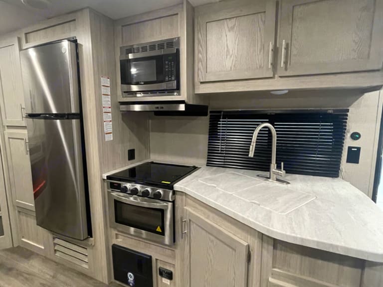 2023 Forest River Catalina legacy Travel trailer Rental in Northfield