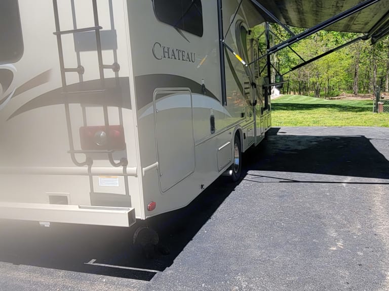 2016 Thor Chateau Class C Rental in MO Outdoorsy