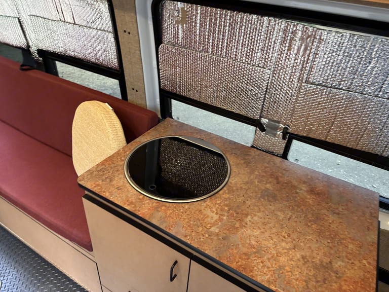 2016 MercedesBenz B class campervan MB 140 Camper van Rental in Eugene