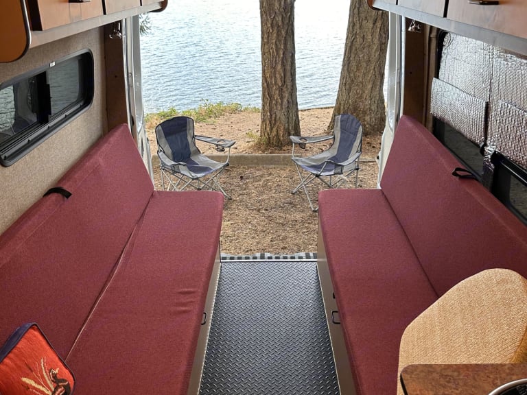 2016 MercedesBenz B class campervan MB 140 Camper van Rental in Eugene