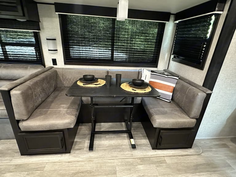 2022 Jayco Jay Flight Travel trailer Rental in Bolivar, MO Outdoorsy