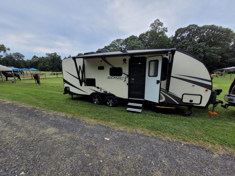 2018 Sonic Sonic Trailer Travel trailer Rental in Waldorf, MD Outdoorsy