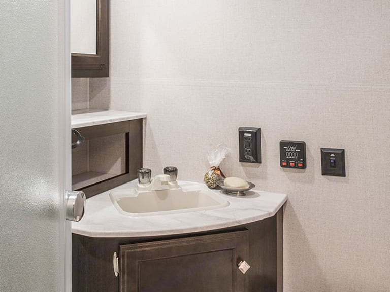 2018 Sonic Sonic Trailer Travel trailer Rental in Waldorf, MD Outdoorsy