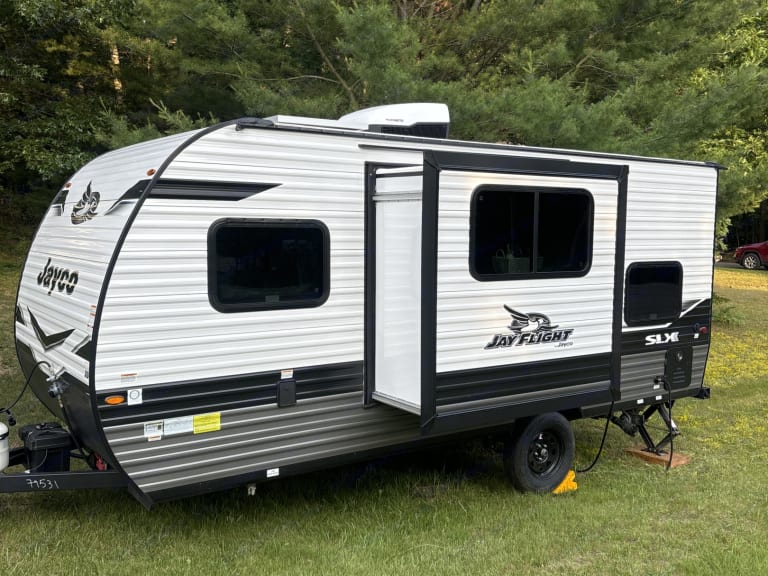 2024 Jayco Jay Flight SLX Travel trailer Rental in Williamsburg, MI