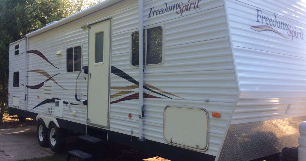 2007 Thor Motor Coach freedom spirit Travel trailer Rental in