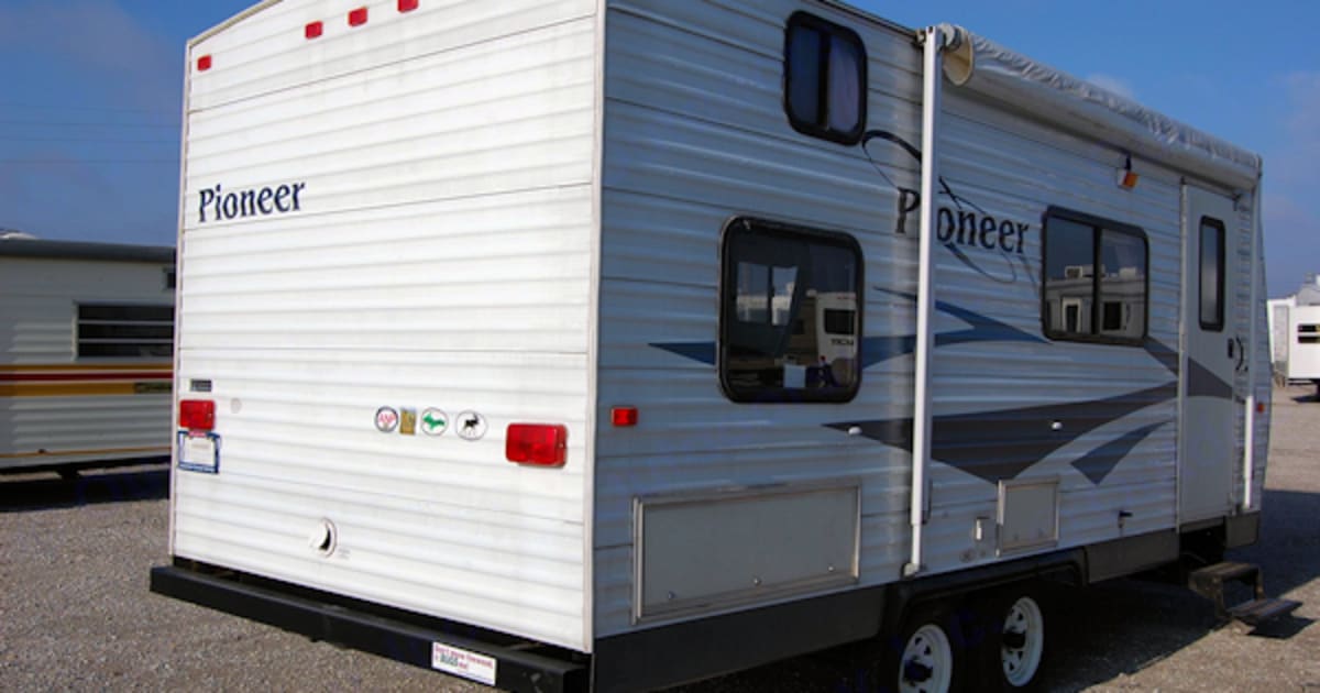 2006 Pioneer Camper 3 Travel trailer Rental in AUBURNDALE, FL Outdoorsy