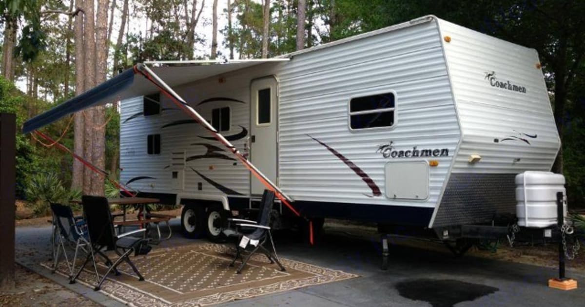 2008 Coachmen Camper 22 Travel trailer Rental in AUBURNDALE, FL Outdoorsy