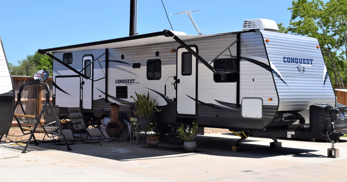 2017 Gulf Stream Conquest Caravane Rental in Houston, TX Outdoorsy