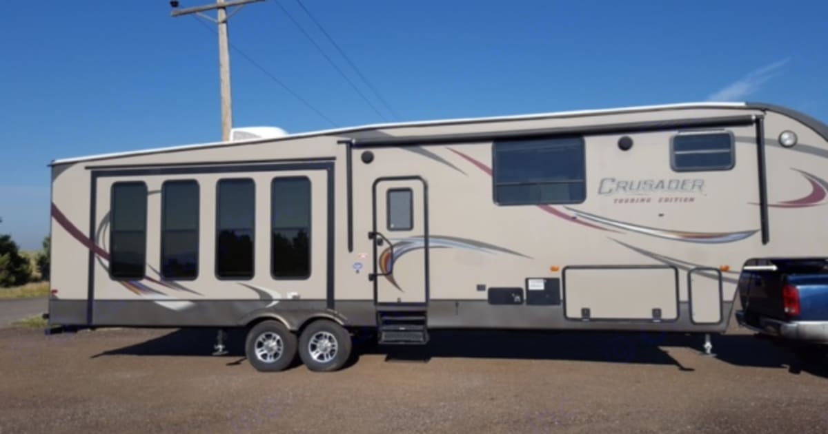2015 Prime Time Crusader Fifth-wheel Rental in Commerce City, CO ...