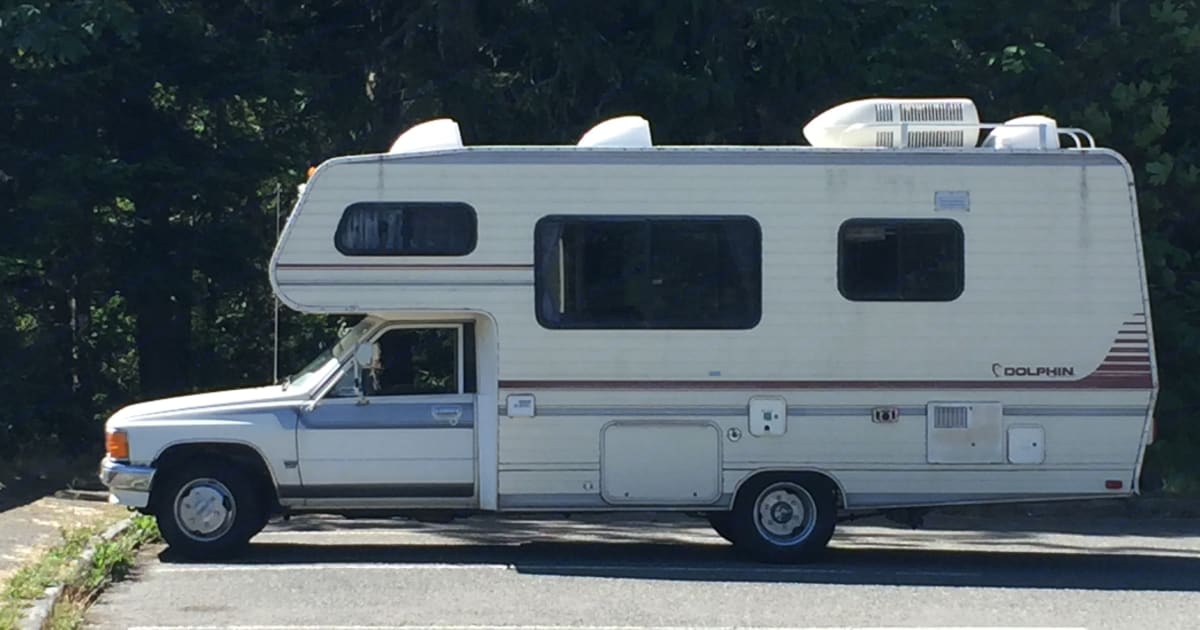 1988 Dolphin toyota Class C Rental in Albuquerque, NM | Outdoorsy