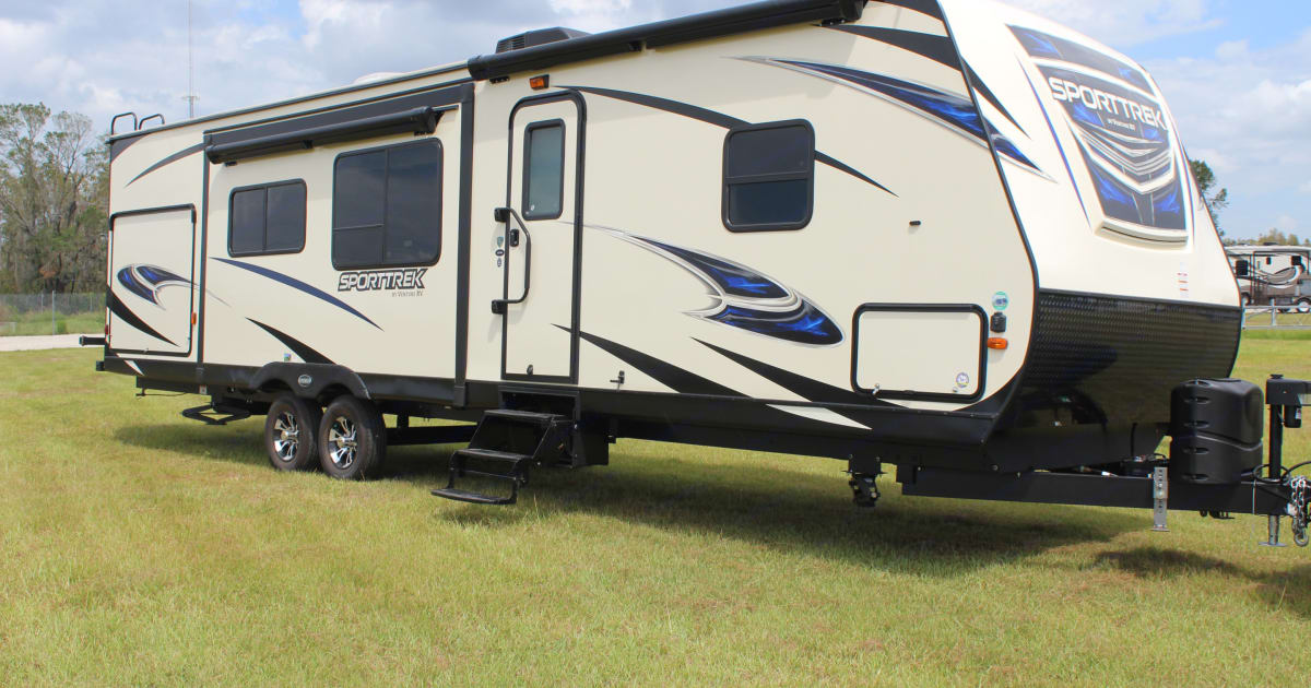 2018 Venture Rv Sporttrek Travel trailer Rental in Kissimmee, FL