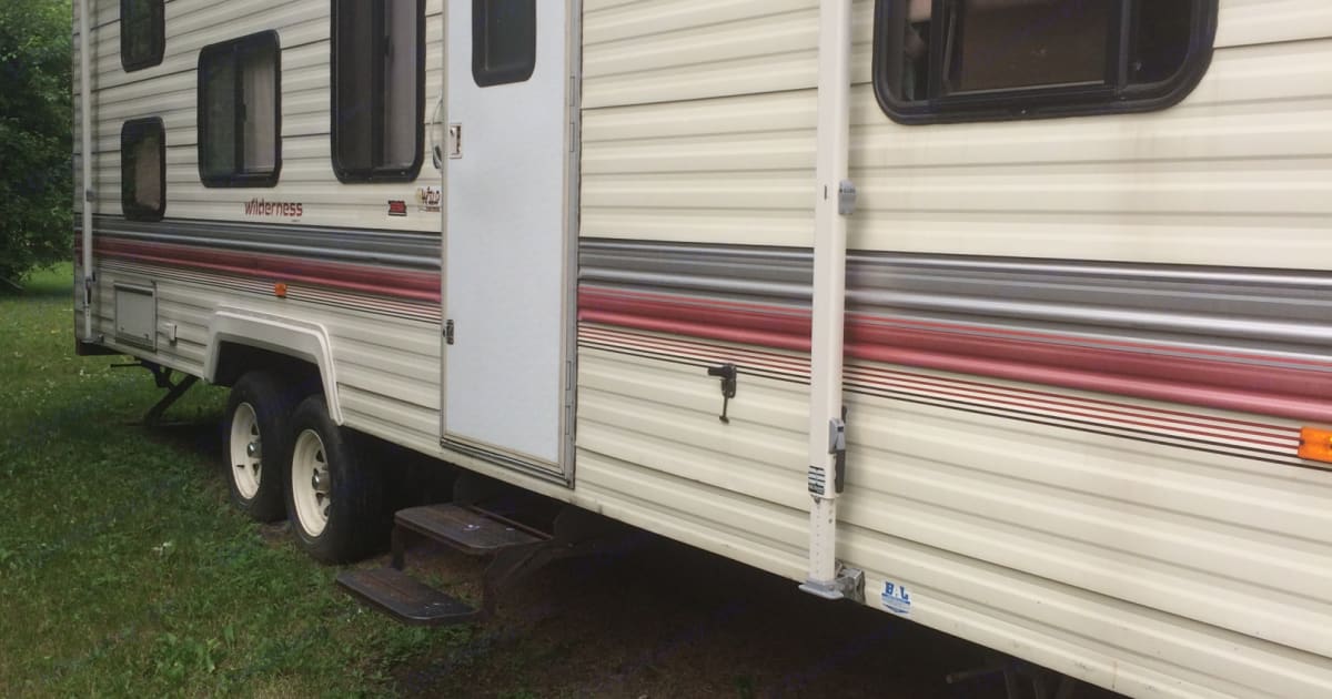 1993 Western Wilderness Other Travel trailer Rental in Detroit, MI