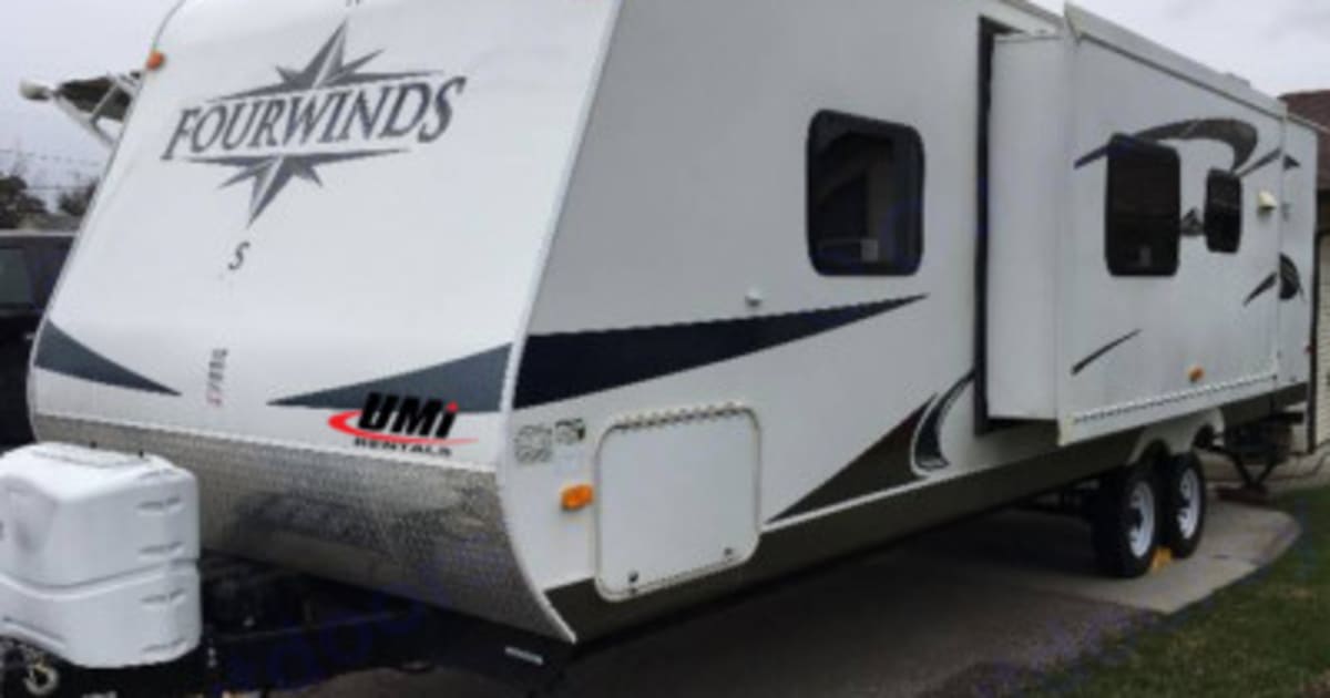 2011 Fourwinds 28bhs Travel trailer Rental in Enderby, BC Outdoorsy
