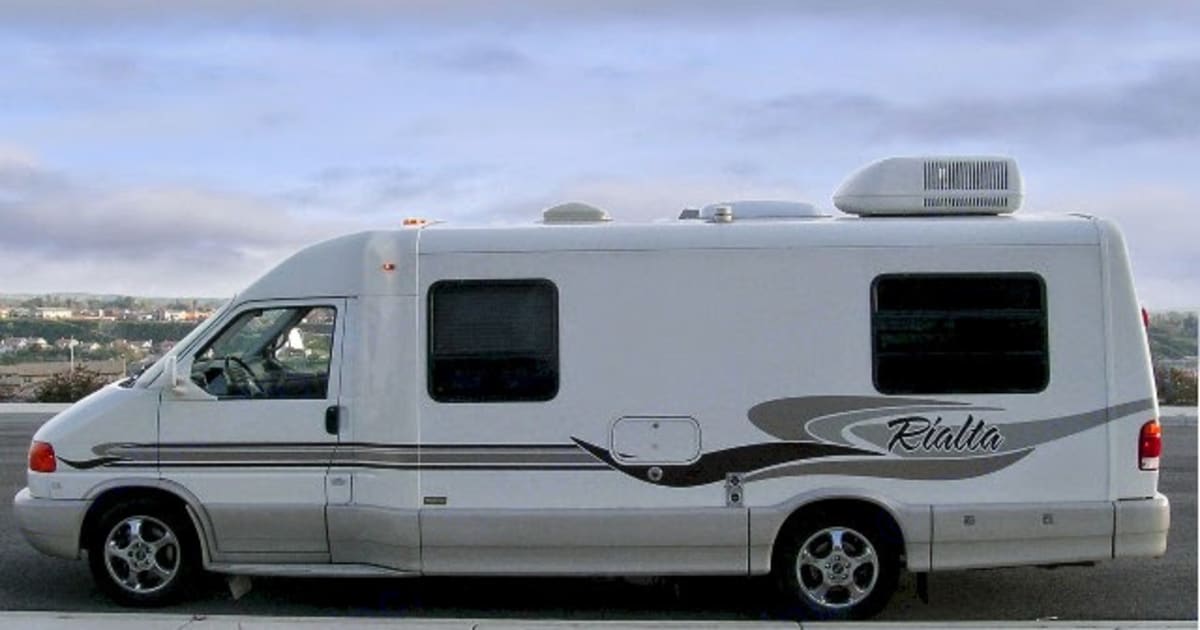 2002 Winnebago Rialta Qd Capucine Rental In Yucaipa Ca Outdoorsy