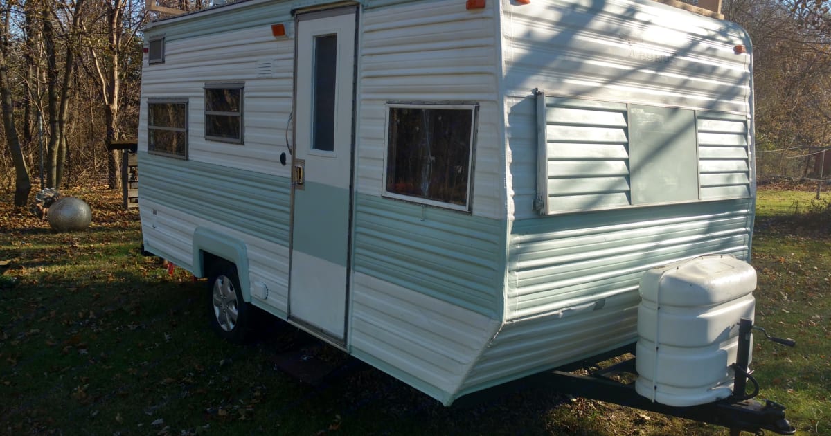 Photos 1977 Fleetwood Terry Taurus Travel trailer Rental in Kalamazoo
