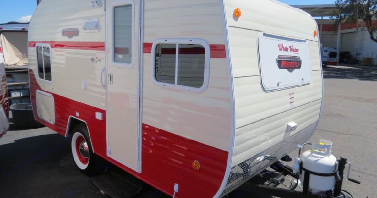 2014 Riverside Rv Retro Travel trailer Rental in Surrey, BC | Outdoorsy
