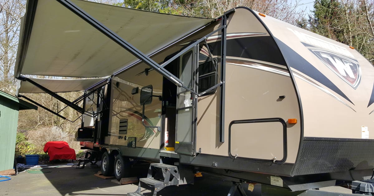 2016 Winnebago Ultralite Travel trailer Rental in Olympia, WA Outdoorsy