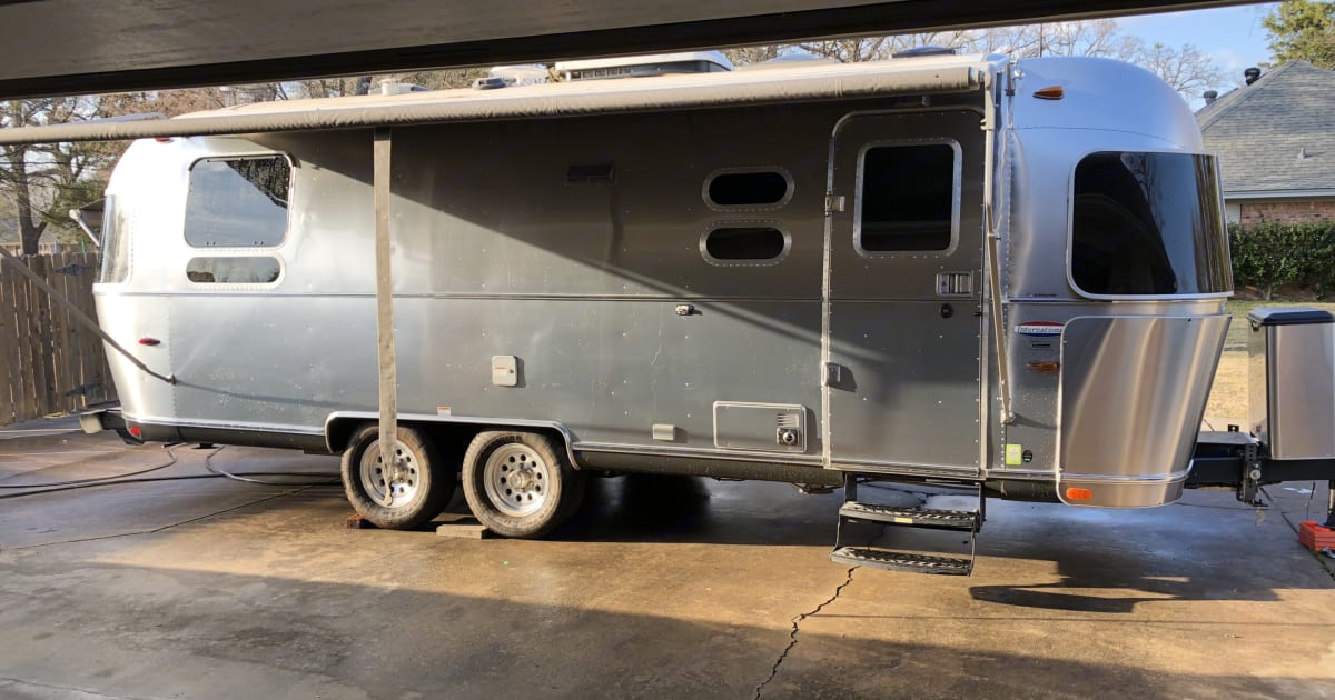 2015 Airstream International Travel trailer Rental in Sulphur Springs
