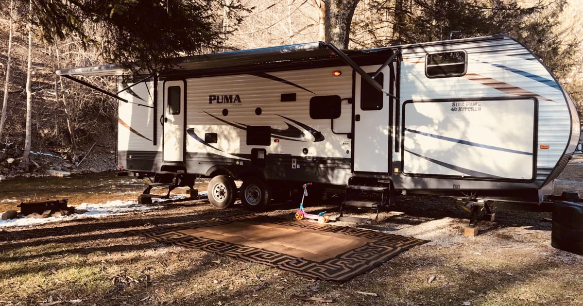 2017 Palomino Puma Travel trailer Rental in Masontown , WV Outdoorsy