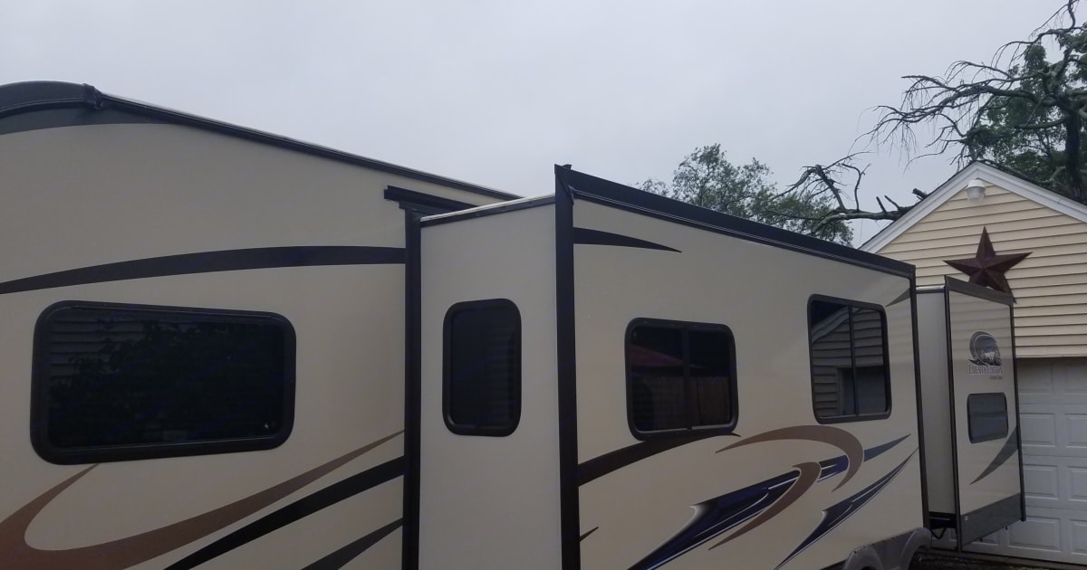2014 Coachmen Freedom Express Travel trailer Rental in Delmar, MD Outdoorsy