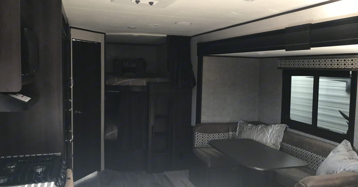 2018 Keystone Hideout 272 Travel trailer Rental in AUBURNDALE, FL Outdoorsy