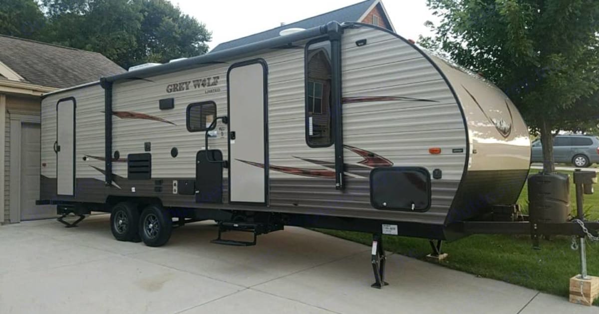2017 Forest River Cherokee Grey Wolf Travel trailer Rental in Watertown