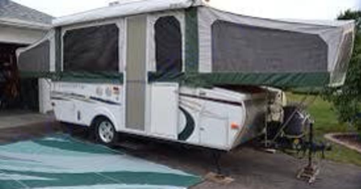 2005 Starcraft Camping Trailers Folding trailer Rental in West Kelowna