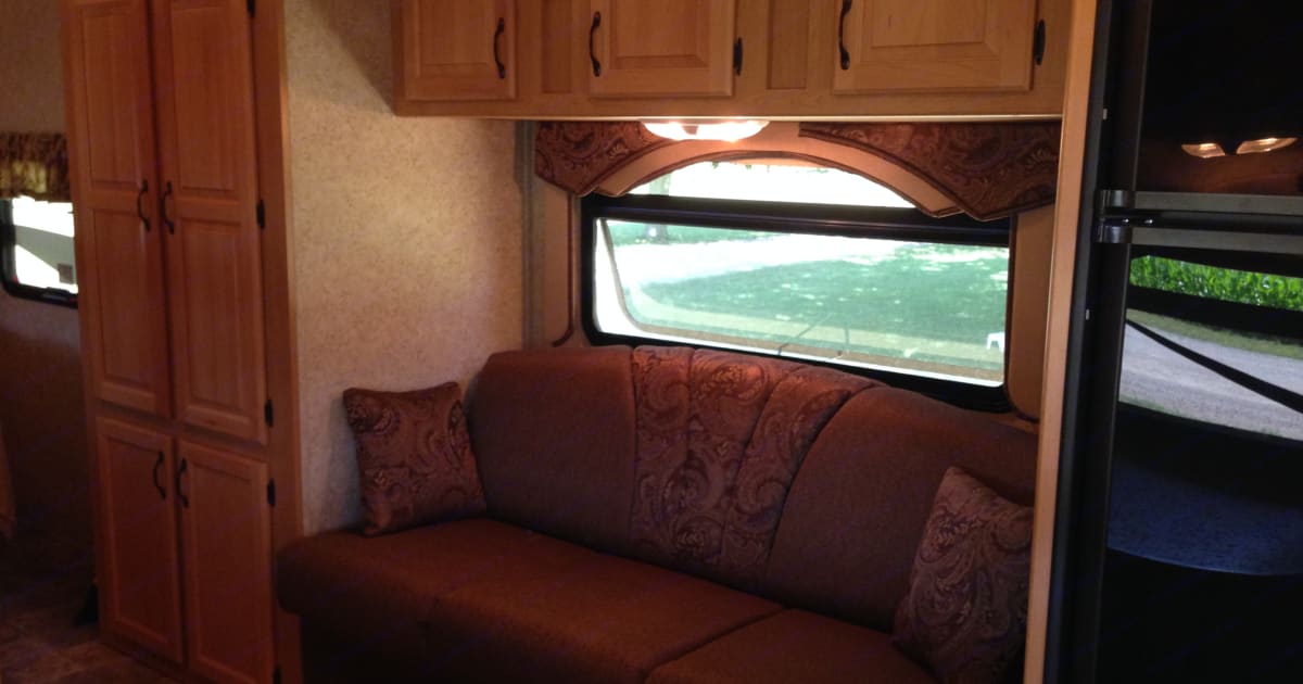 2011 Evergreen Everlite Travel trailer Rental in Brownsville, ON