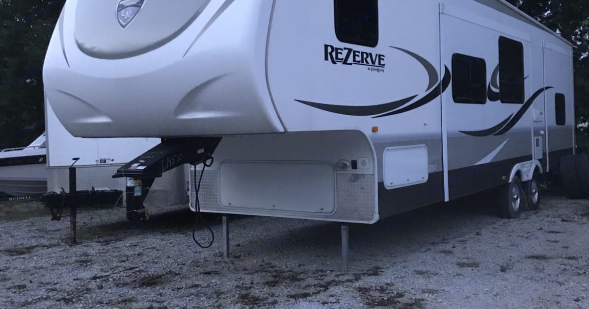 2015 Crossroads Reserve Fifthwheel Rental in Omaha, NE Outdoorsy