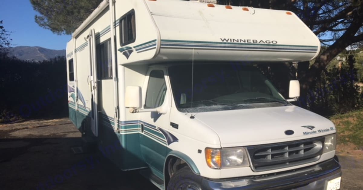 1999 Winnebago Minnie Winnie Motorhome Rental in Malibu, CA | Outdoorsy